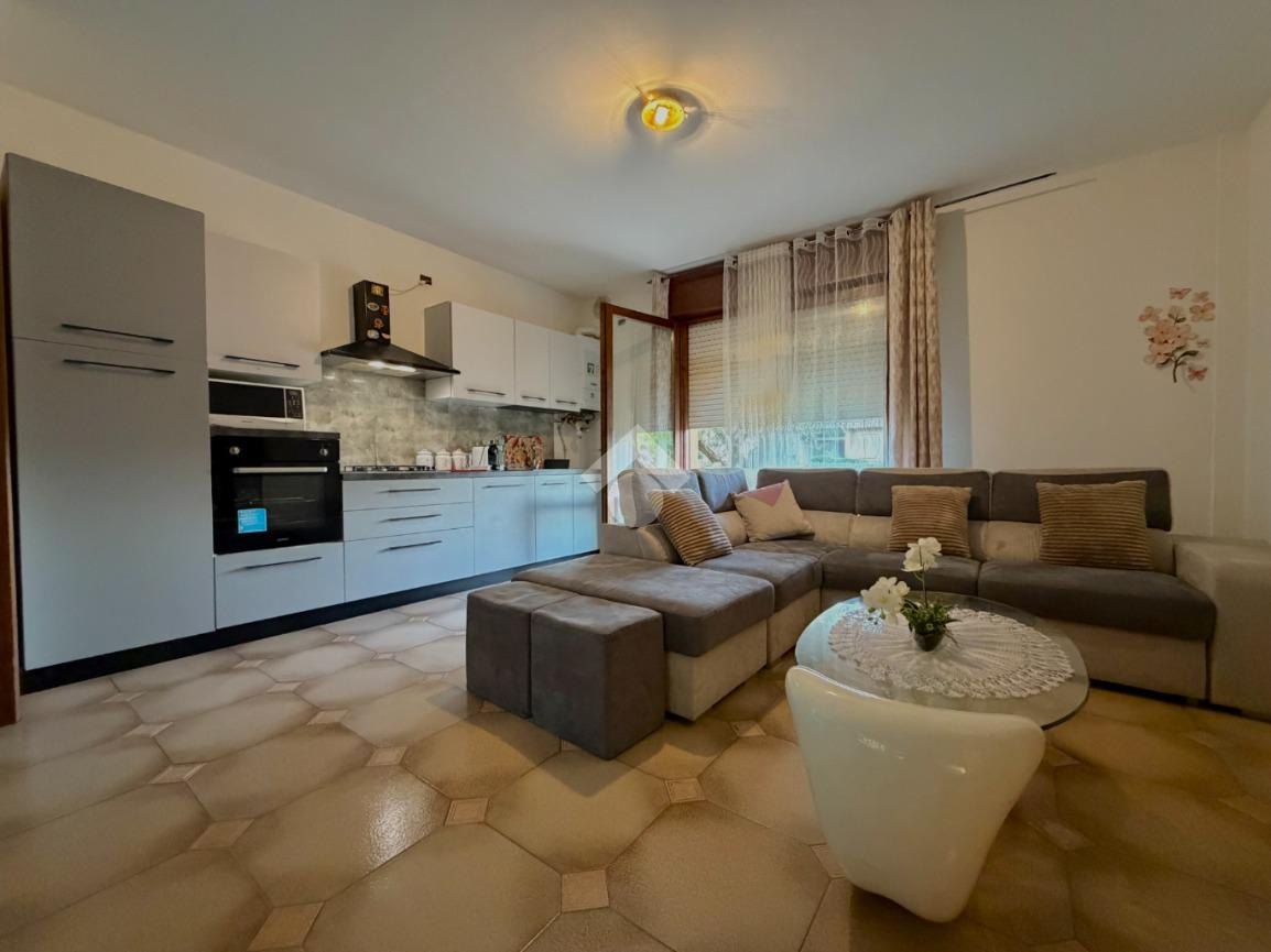 Property in Caerano Di San Marco